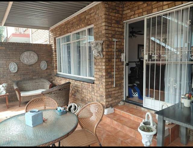 3 BEDROOM TOWNHOUSE FOR SALE IN WONDERBOOM